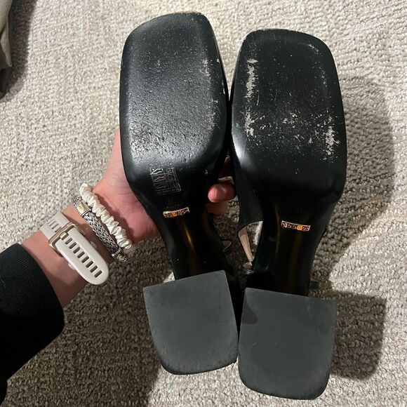 GUCCI MID-HEEL SLINGBACK WITH HORSEBIT - Picture 10 of 16